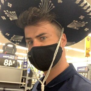 Meet your Posher, Ethan